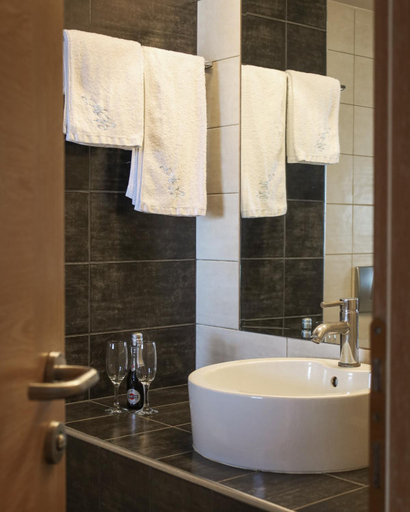 Bathroom 4, AEGEAN BLUE , Central Macedonia