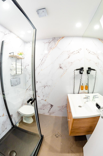Bathroom 4, Business Hotel Conference Center & Spa, Targu Mures