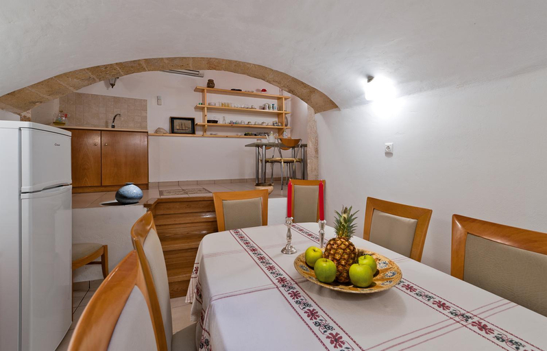 Others 4, Odyssey House, Crete