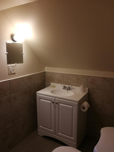 Bathroom 3, Pine View Lodge Old Orchard Beach, York