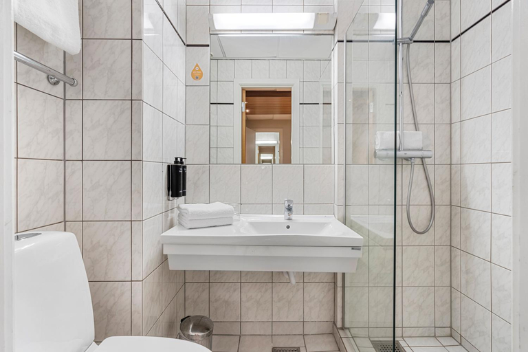 Bathroom 4, Best Western Plus Park Globetrotter Copenhagen Airport, Copenhagen