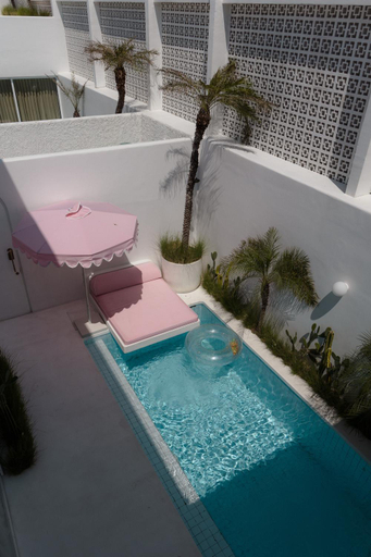 Swimming Pool 2