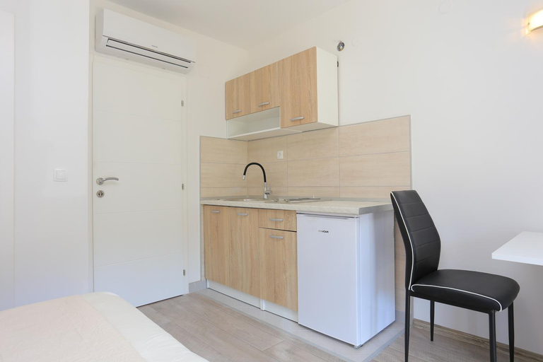 Others 3, Apartments with parking space Mastrinka, Ciovo - 18954, Trogir