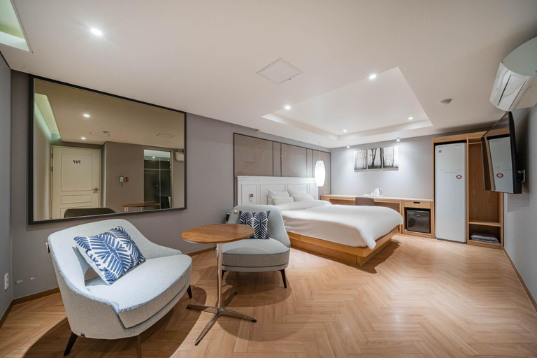 Bedroom 2, Daegu Hotel Cherish, Buk