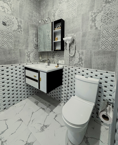 Bathroom 4, Panorama David, Tbilisi