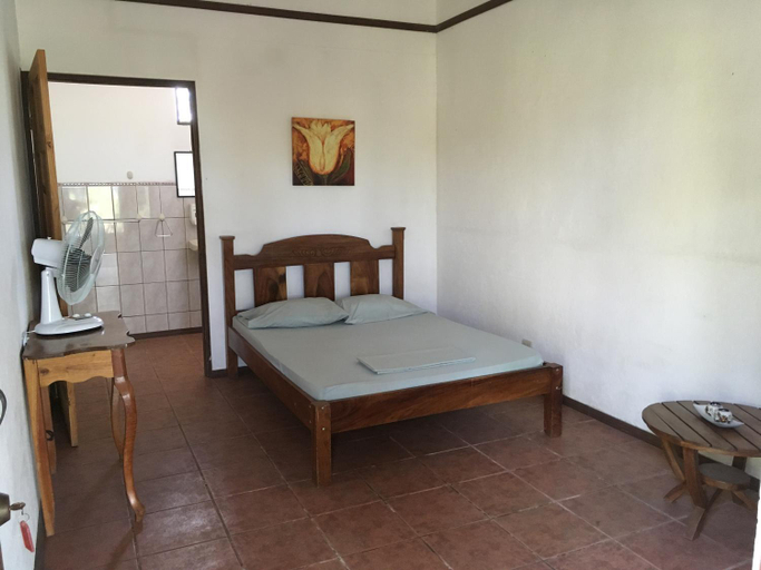 Others 5, Tiquisia Lodge, Liberia