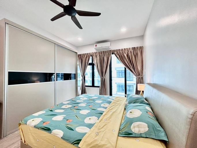 Bedroom 3, Jeff & Ricky Homestay 81@P Residence(Huge corner), Kuching