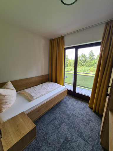 Bedroom 3, Gastehaus Weber, Offenbach