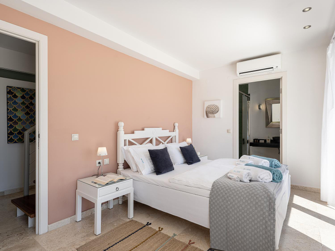 Others 4, Mediterranean villa Seaview privet pool, Crete