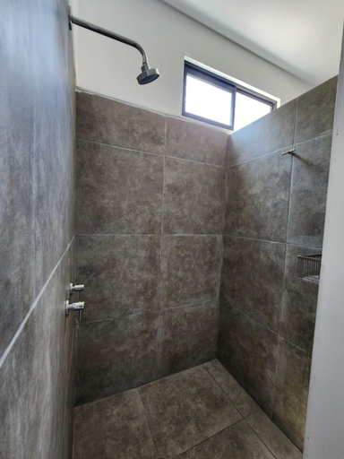 Bathroom 3, Las Hamacas, Contralmirante Villar