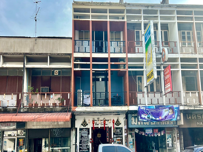 Exterior & Views, Deva Hostel & Relax Pool, Muang Chiang Mai