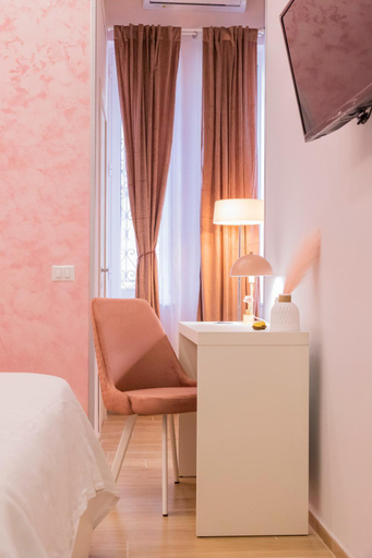 Others 3, Enchanting Suites Salerno, Salerno