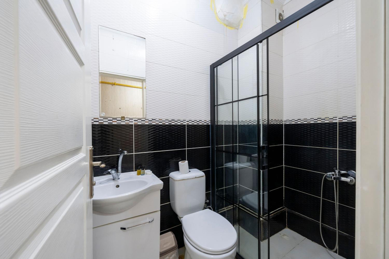 Bathroom 3, Real Istanbul View, Beyoğlu