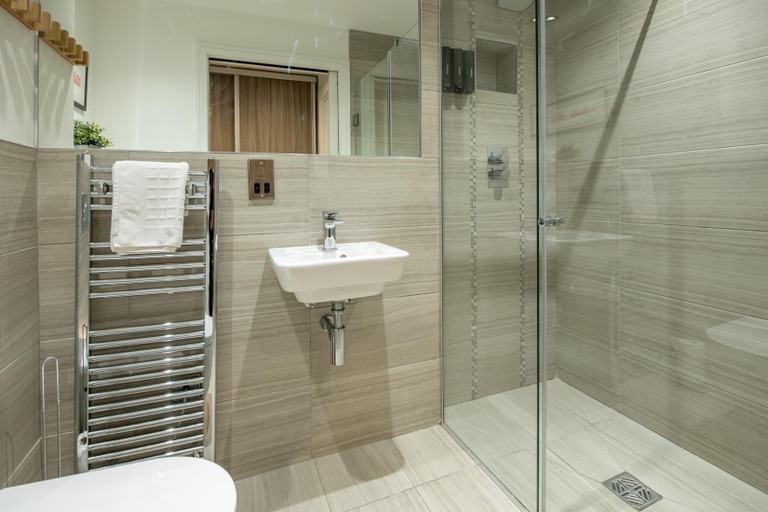 Bathroom 3, ChocoLets - The Cacao Suite, York