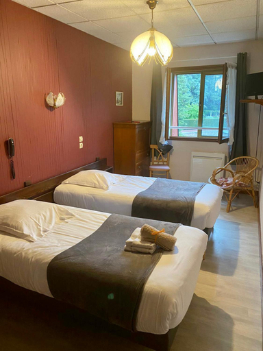 Bedroom 5, Hotel des Alpes, Savoie