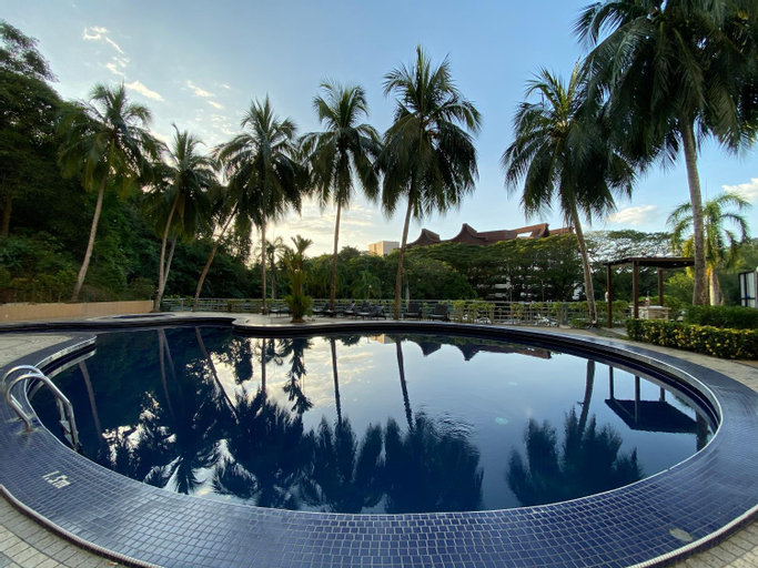 The View Ferringhi 3BR Apartment, Penang Island