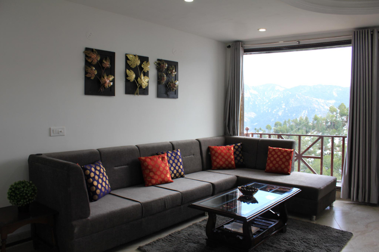 Public Area, Silverpine Apartment & Homestay, Shimla