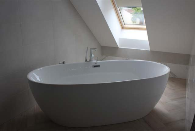 Bathroom 2, Hotel Merops Meszaros, Szekszárd