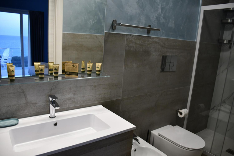 Bathroom 5, Terrazze Naos, Agrigento