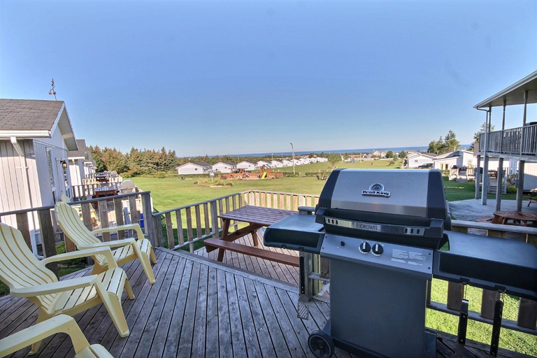 Food & Drinks, Cavendish Bosom Buddies Cottage Resort, Queens