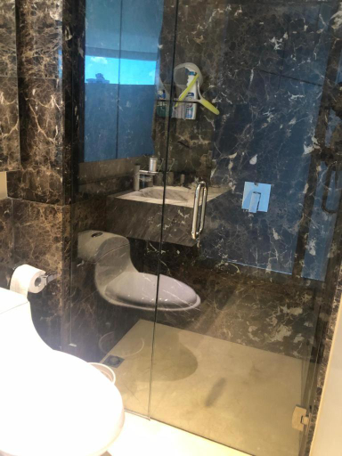 Bathroom 2, Rams apartasuits en hotel 5 estrellas, Barranquilla