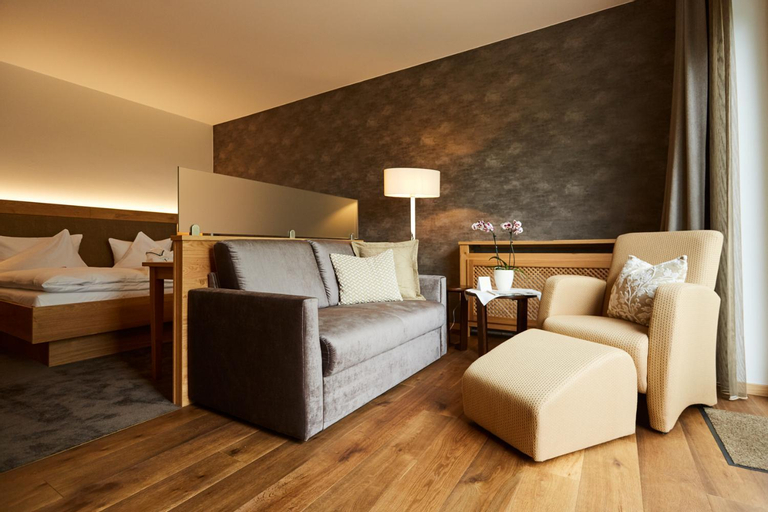 Bedroom 3, Hotel Villa Hugel, Trier