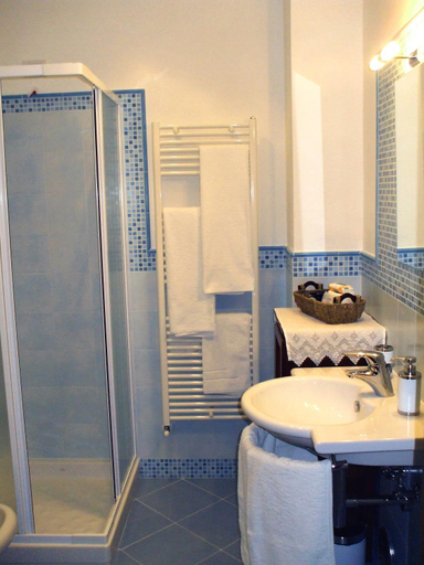 Bathroom 20