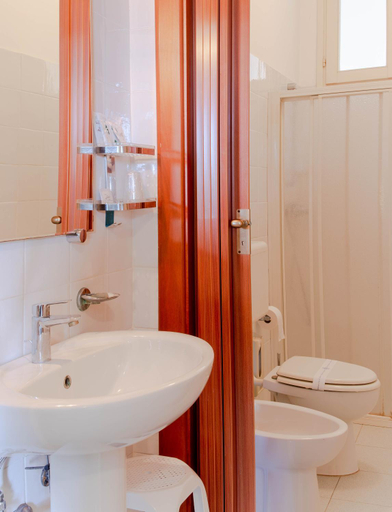 Bathroom, Antica Masseria Li Sauli, Lecce