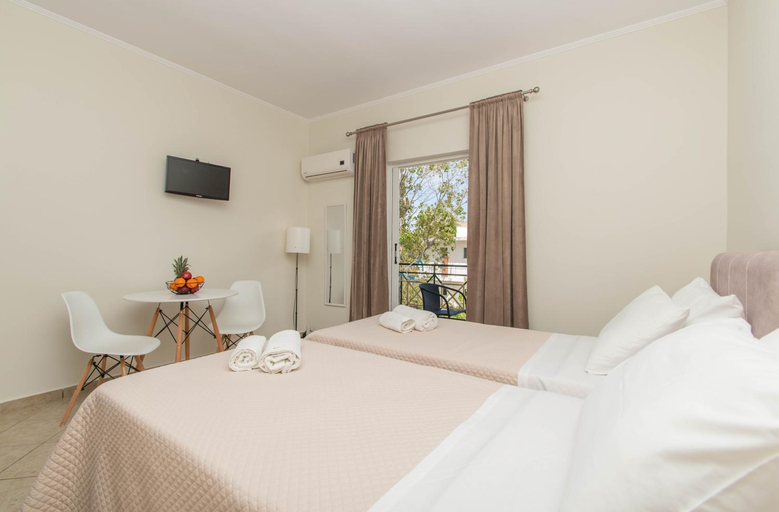 2, Dora's Apartments, Ionian Islands