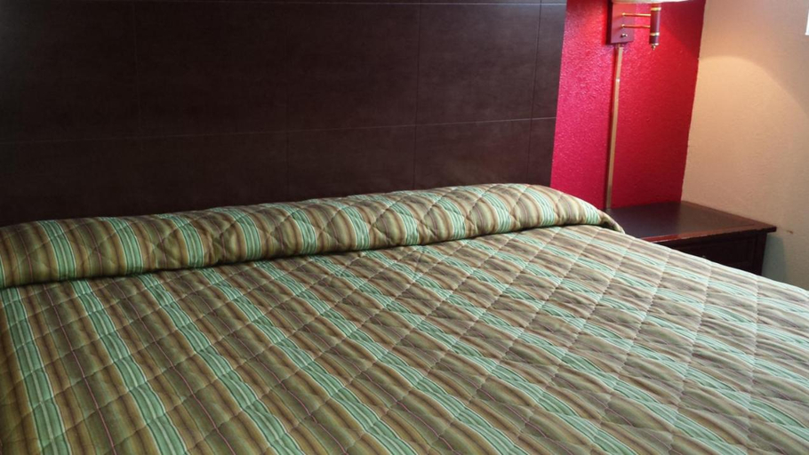 Others 5, Hallmark Motel, Burlington