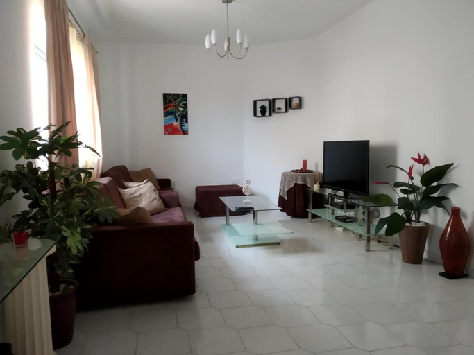 Others 3, Fully AC, 4 Bed. detached property with pool