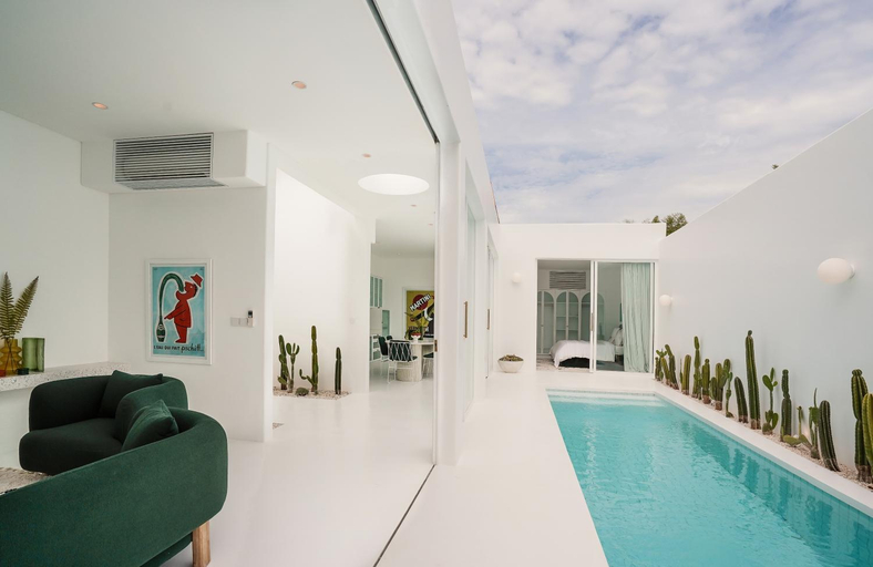 Swimming Pool 4