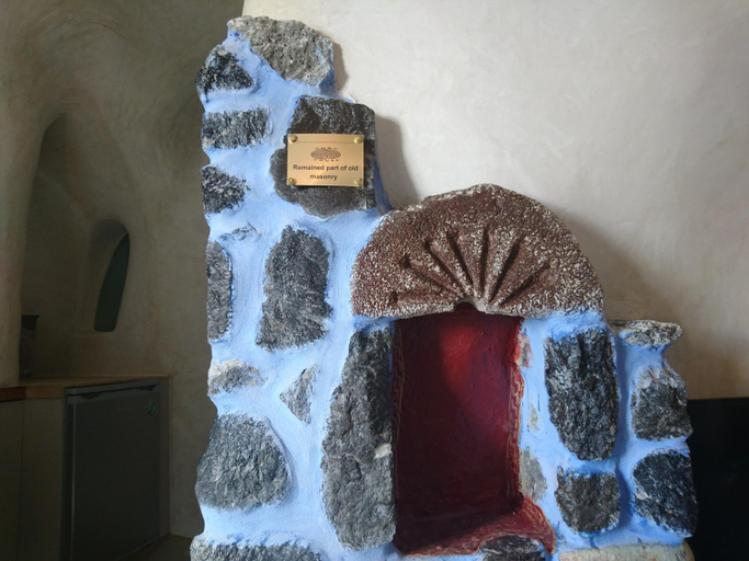 Others 2, Αura Cave, South Aegean