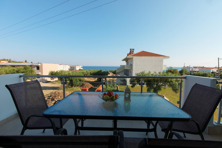 Surrounding environment, The House Of The Roses, Central Macedonia