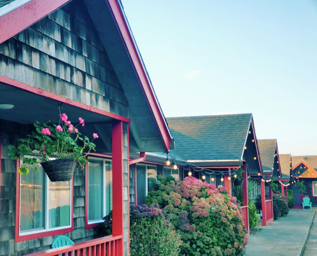 Others 4, Surf & Sand Inn, Tillamook