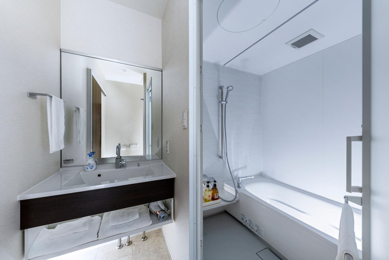 Bathroom 2, Grey Wolf Chalet by Hakuba White Fox Company, Hakuba