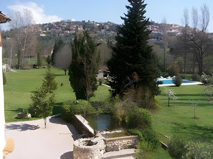 Others 5, Moulin de la Camandoule, Var