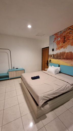 Bedroom 12