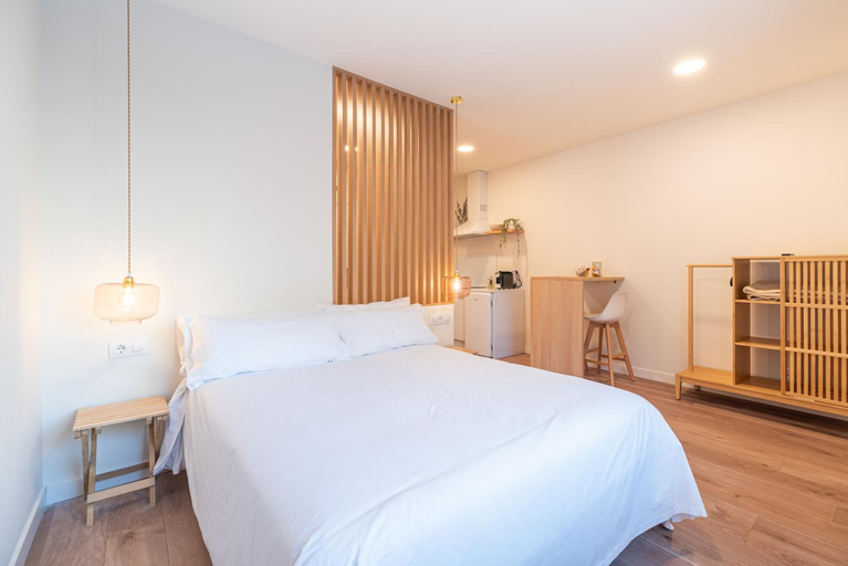 Bedroom 2, Apartamentos turisticos Fatima, en el centro de Vigo, Pontevedra