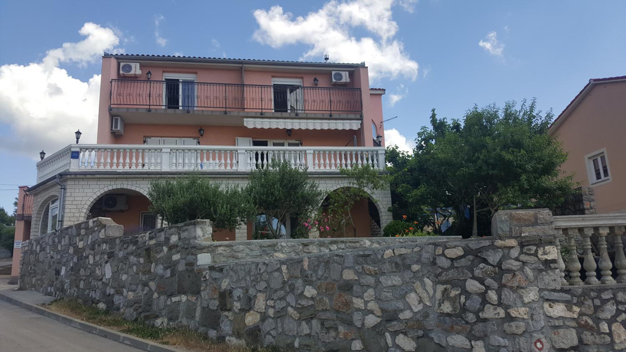 Others 5, Apartments Kate, Senj