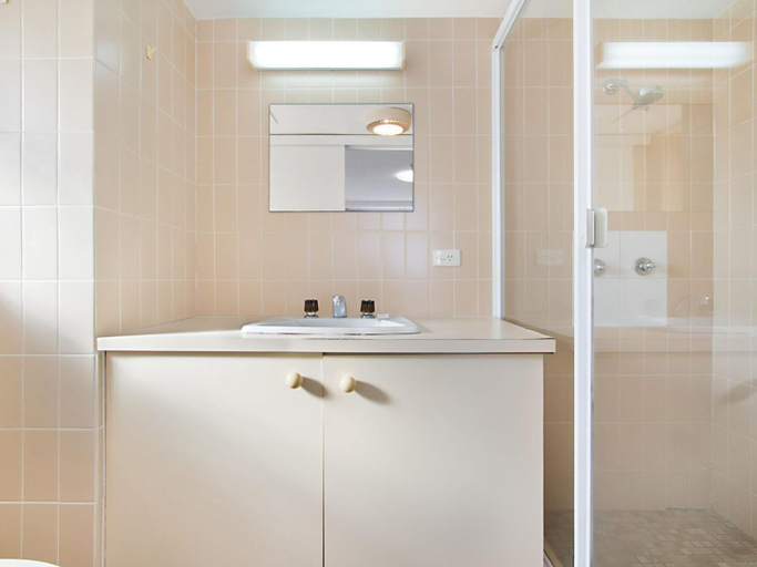 Bathroom 3, Border Terrace Unit 13, Coolangatta