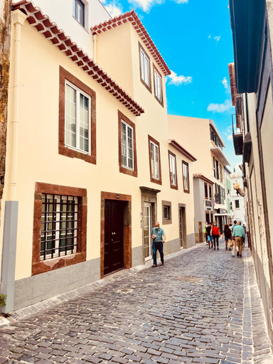 Others 3, Living Funchal X, Funchal