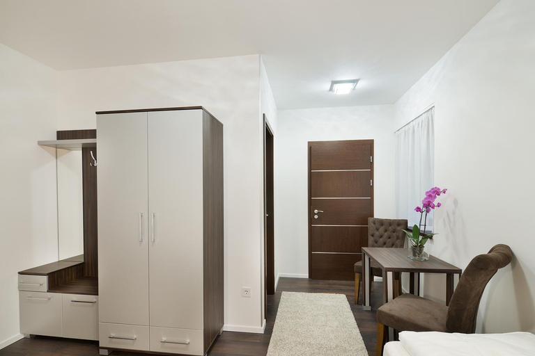 Bedroom 2, Paulay Downtown Apartments, Budapesti
