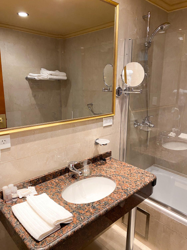 Bathroom 4, Status Hotel, Rió Grande