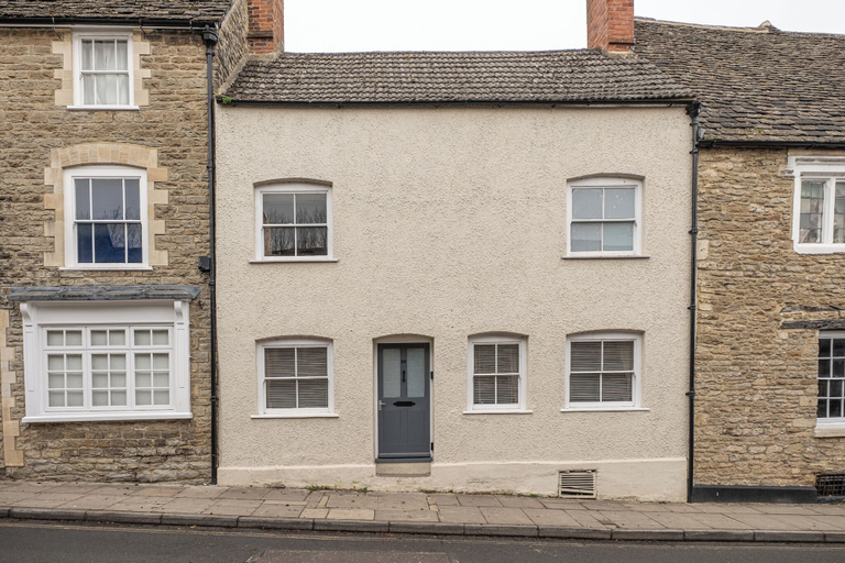 Exterior & Views 2, Eilmers Cottage Lovely 4BD in Malmesbury, Wiltshire