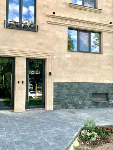 Exterior & Views 2, Plai