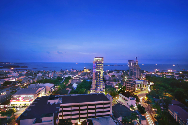 Aston Makassar Hotel & Convention Center - Tap to explore photos