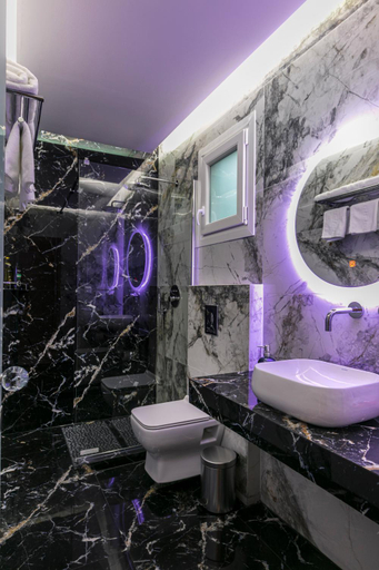 Shower 5, Jacuzzi deluxe villa, East Macedonia and Thrace