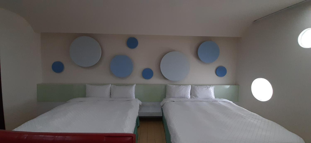 3, SKY square Homestay, Penghu