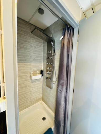 Bathroom 3, Centre de vacances Hotel CAPLANDES, Landes